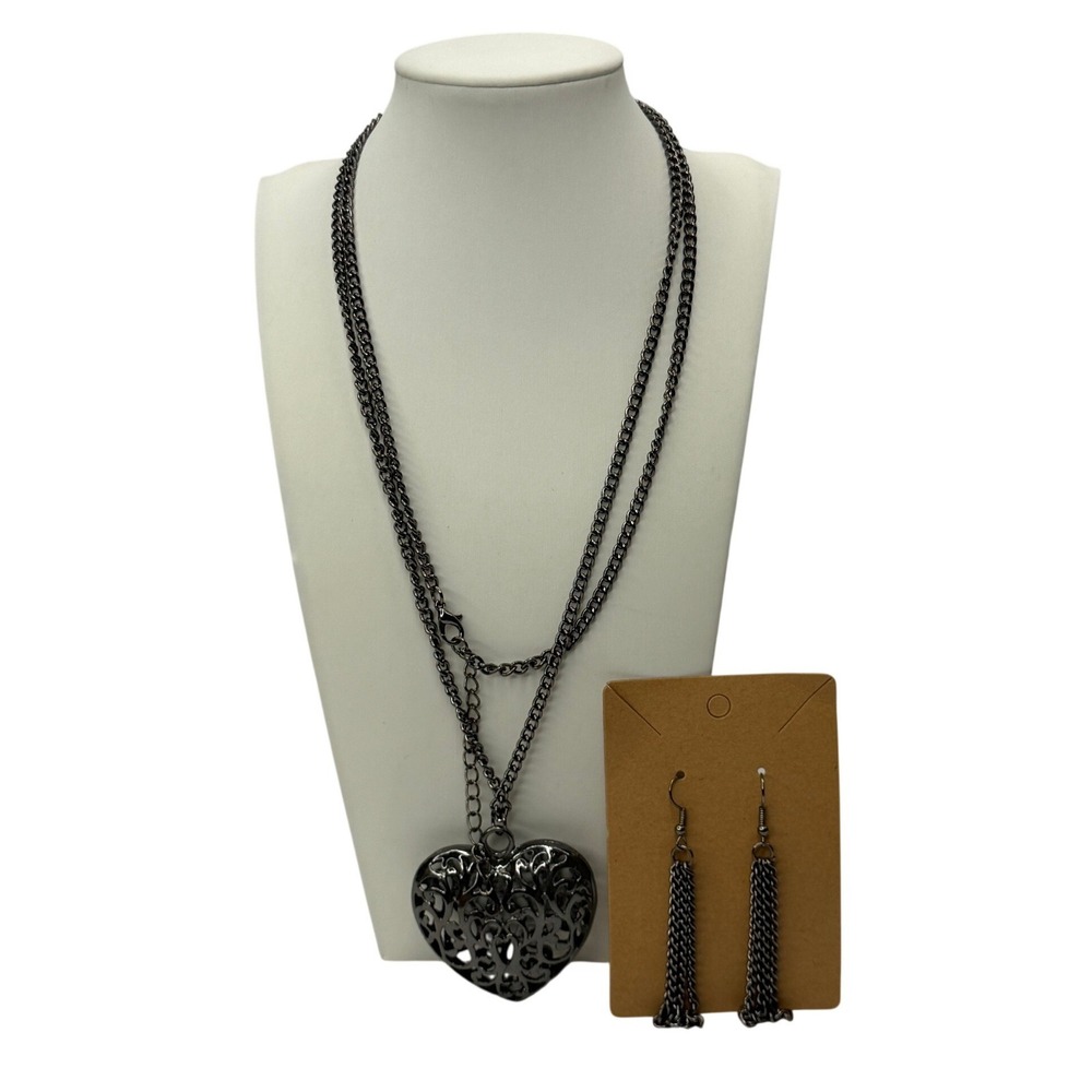 Gunmetal Filigree Heart Pendant Necklace & Chain Tassel Earrings Set Goth Witchy